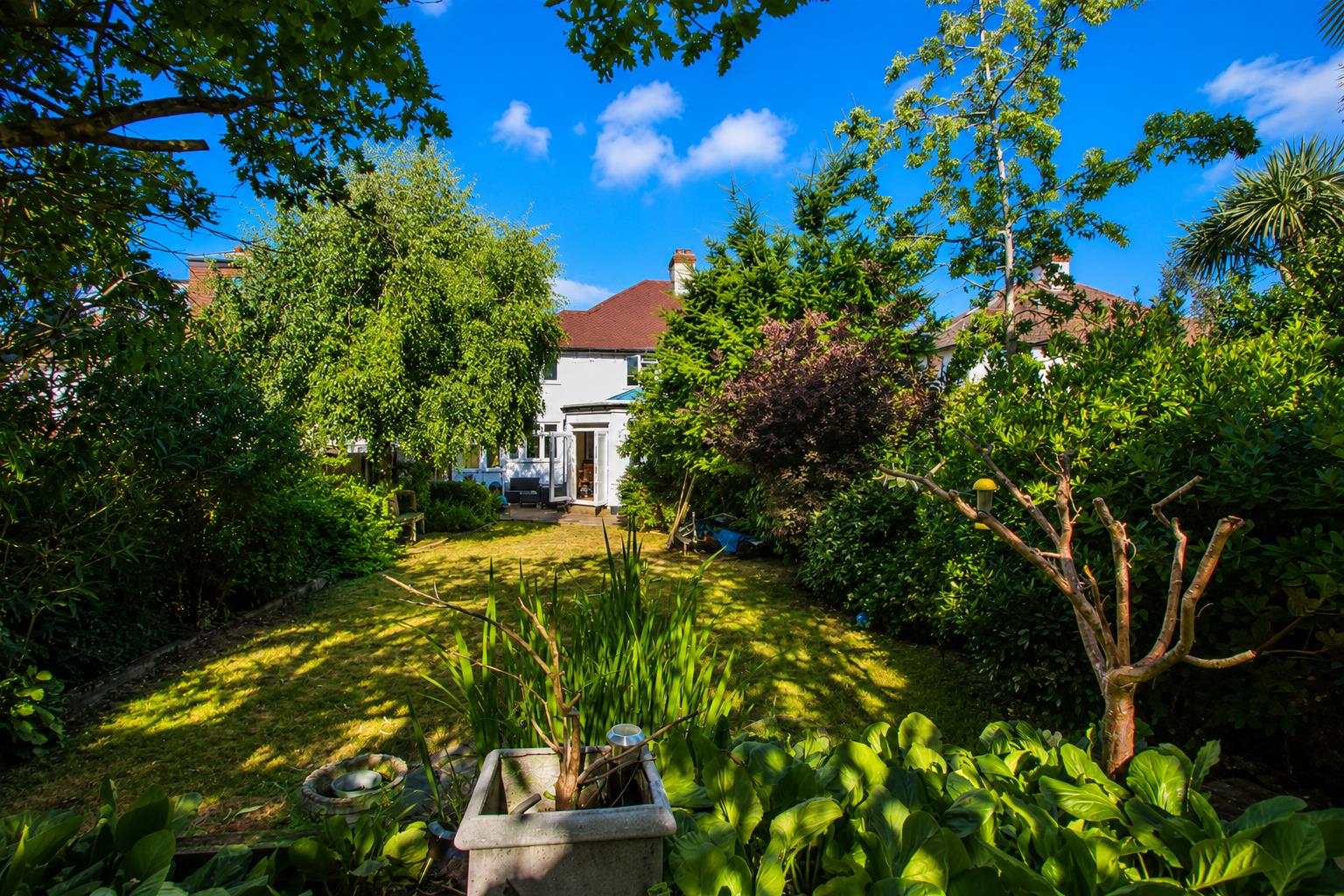 Anglesey Gardens, Carshalton